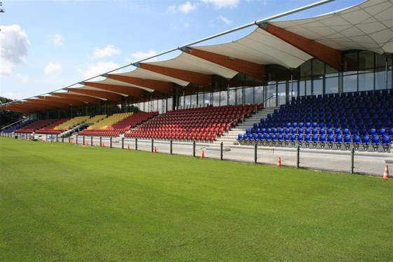 Telstar is een voetbalclub uit Velsen die zijn thuis wedstrijden speelt in het TaTa Steel stadion.
